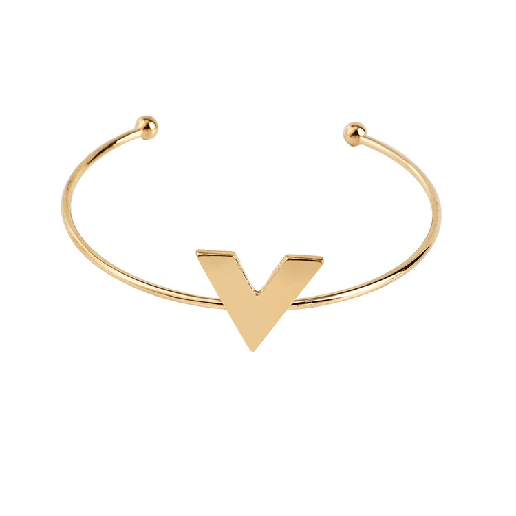 Promotion Gifts Wholesale New Design Women Handmade Custom Charm Fashion Bracelets Jewelry Simple Twisted Gold Plated Fashion Bracelet