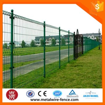 Double loop wire circle mesh fencing