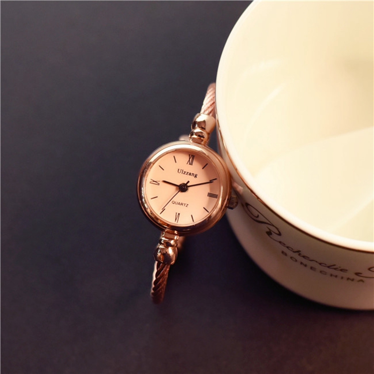 Small Gold Bangle Bracelet Luxury Watches Stainless Steel Retro Ladies Quartz Wristwatches Fashion Casual Women Dress Watch