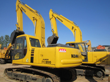 Used Excavator KOMATSU PC200-6