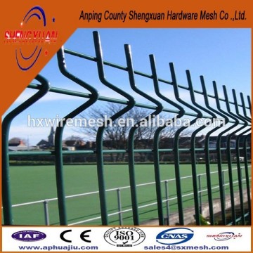 Galvanized wire mesh PVC coated fence in store / green vinyl coated welded wire mesh fence /triangel bending fencing