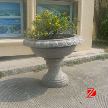 Small decorative flower pots
