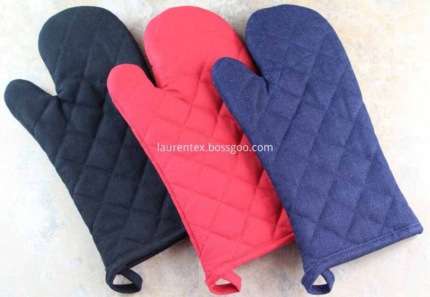 Saybrook-Oven-Mitts-black-Red-and-Denim-Blue