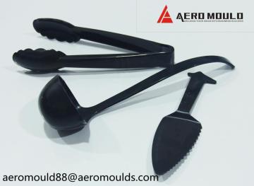 Plastic tableware mould maker