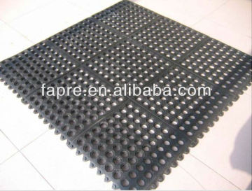 Water Drainage Anti Slip Rubber Grass Mat