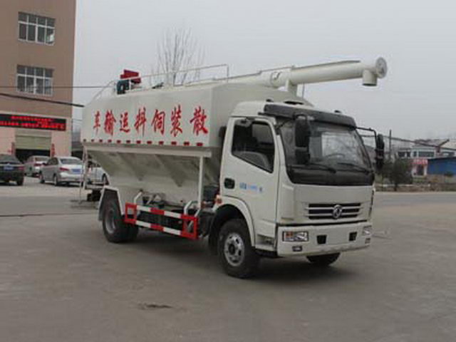 شاحنة نقل الأعلاف السائبة من شركة Dongfeng 4X2 6Tons