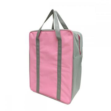 Outside cooler bag with contrast color