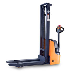 electric forklift lift up