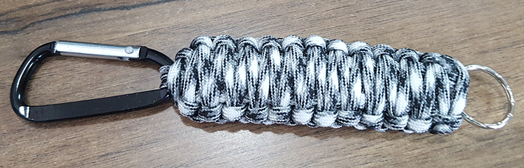 DETAIL paracord keyring