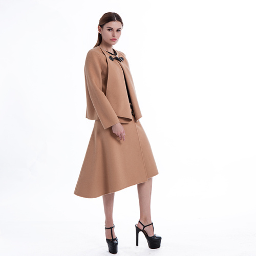 Medium-length skirt with round collar and long sleeves