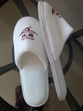 white Bath Slippers  skype  amydasiy8