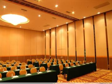 Soundproof Movable Dividers Conference Room Folding Partition Wall