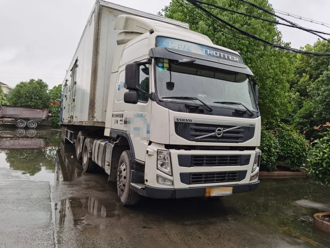 Euro 4 Volvo Used Truck Cargo Truck FM 440 6X2r Tractor Truck for Sale