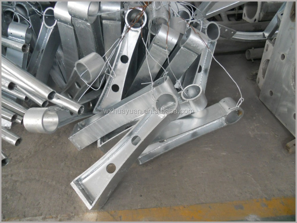 Hot dip galvanized and powder coating steel road crash barrier for safety