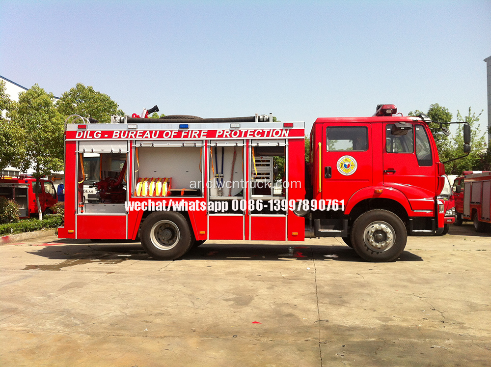 شاحنة إطفاء رغوة المياه SINOTRUCK 4X2 6000liters