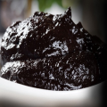 Nutritious black garlic paste