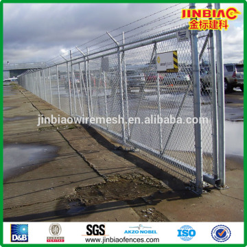 security used chain link fence gates with barbed wire                        
                                                                                Supplier's Choice