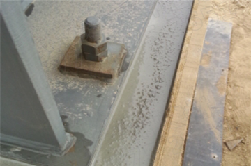 High fluidity reinforced epoxy resin grout