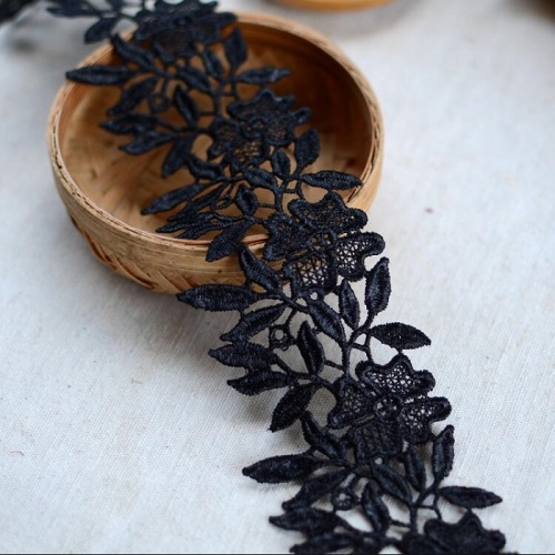 Schwarze Paillettenblume Spitze Stickerei Kragen Hochzeit