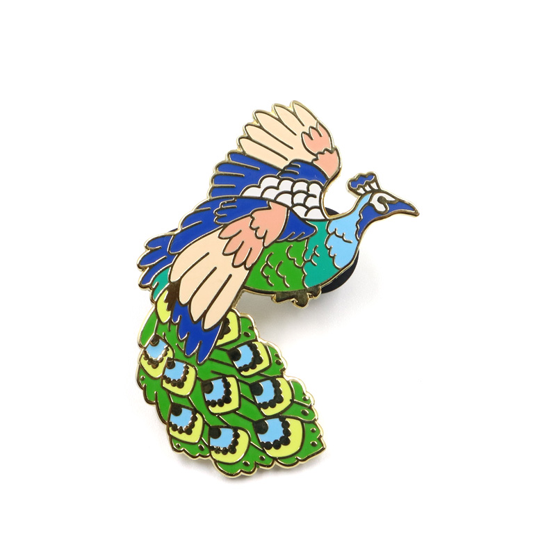 Custom made high quality soft enamel shiny cute animal pin