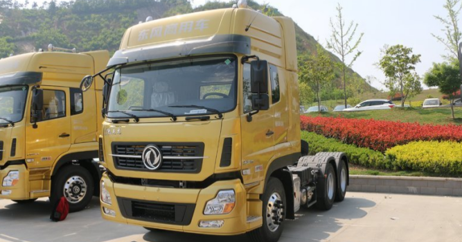 Dongfeng Tractor Truck 6x4