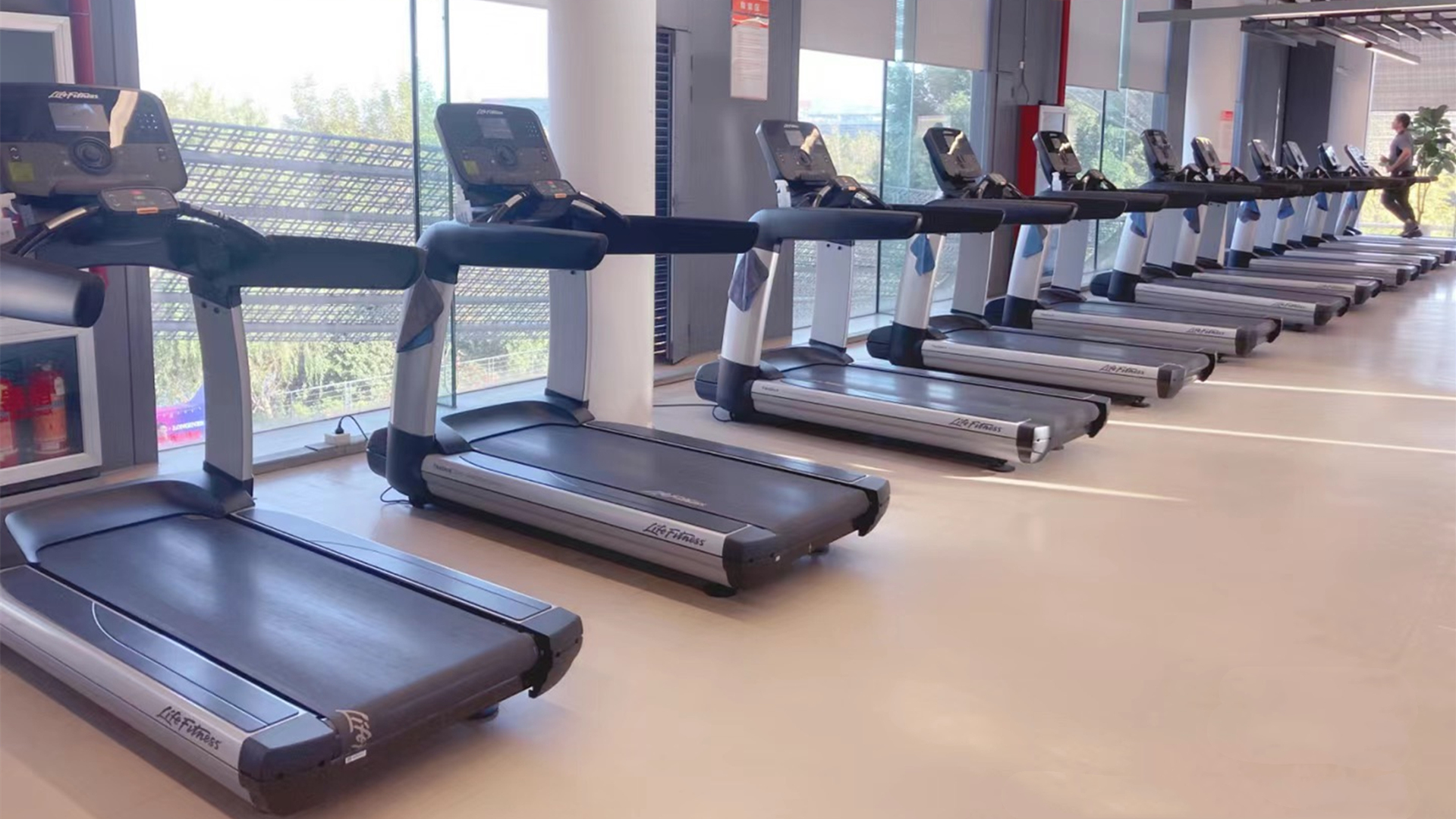 How To Choose A Suitable treadmill for commercial gym (2)