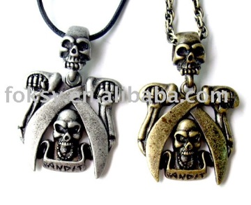 skull pendant