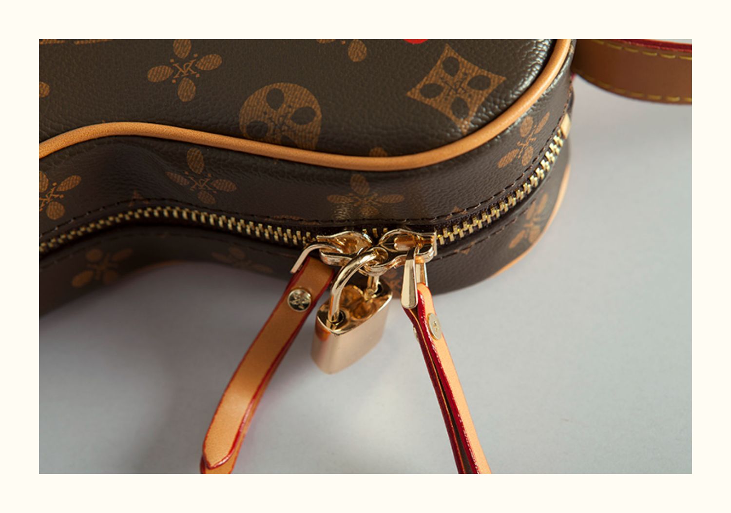 2021 hot sale designer handbags for women famous brands love heart-shaped retro print diagonal lady handbag