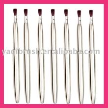 Retractable lip liner brush
