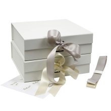 Custom Foldable Magnetic Closure Gift Paper Hamper Box