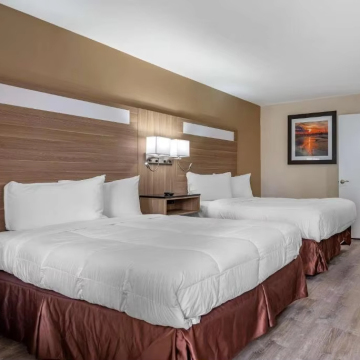 King Size Bedroom Furniture for Choice Hotel Rodeway Inn