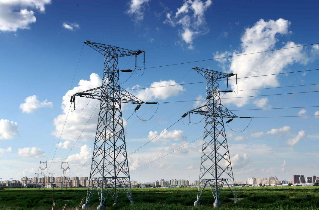 China Galvanized Uhv/Ehv Angle Steel/Steel Tube Power Transmission Tower