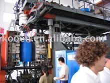 easily operated extrusion blow molding machine