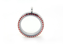 Custom glass locket pendant