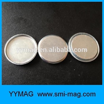 Strong monopole magnet