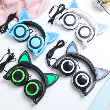 Kabelgebundene Katzenohr-Kopfhörer für Kinder mit leuchtender LED
