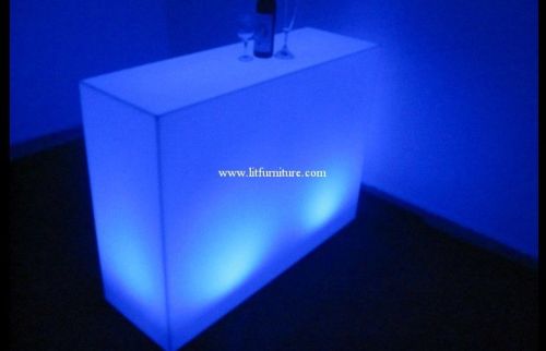 Waterproof Pe Led Table , Bar Furniture For Banquet &amp; Party