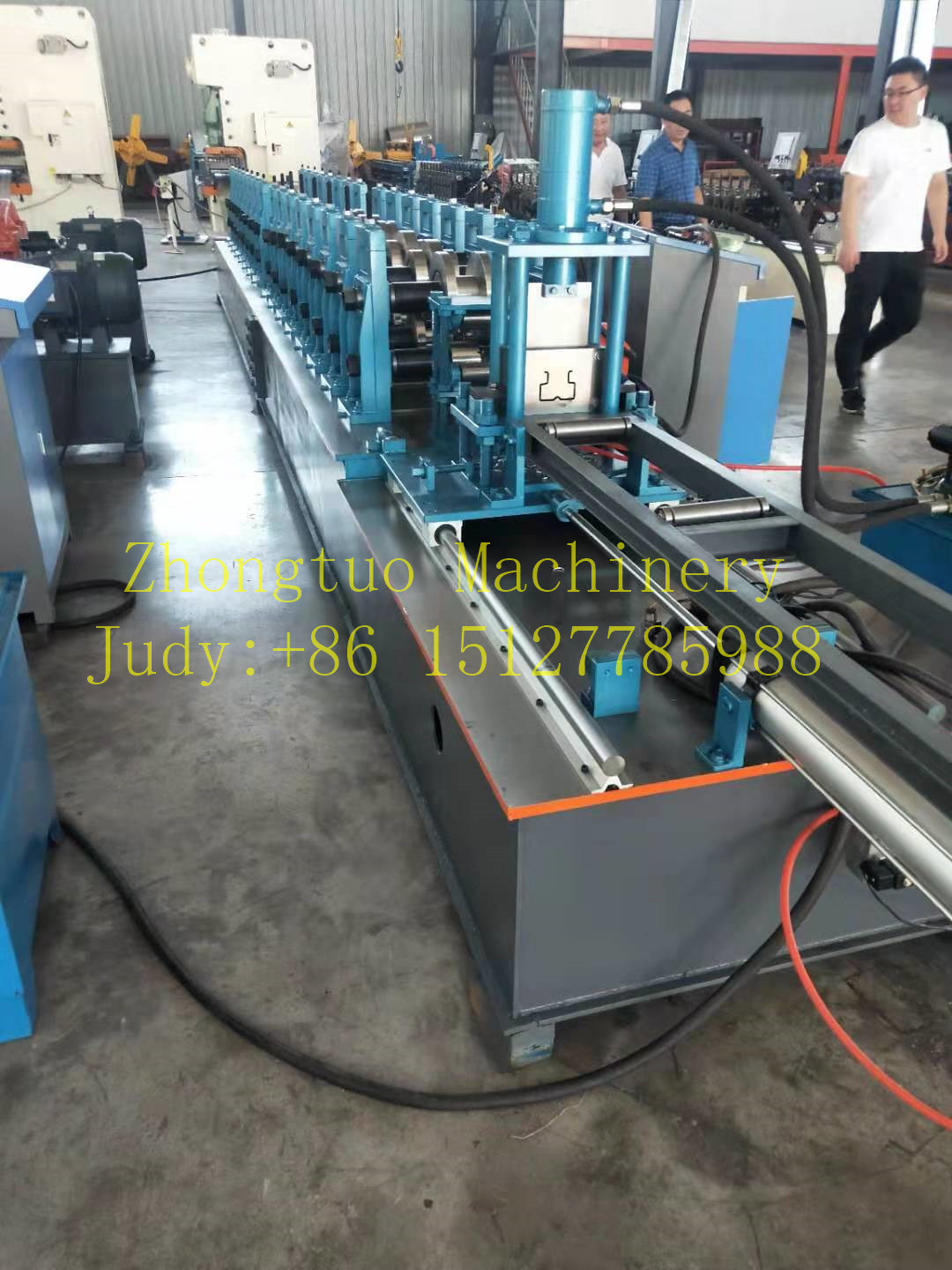 Metal Z beam in upright making machine