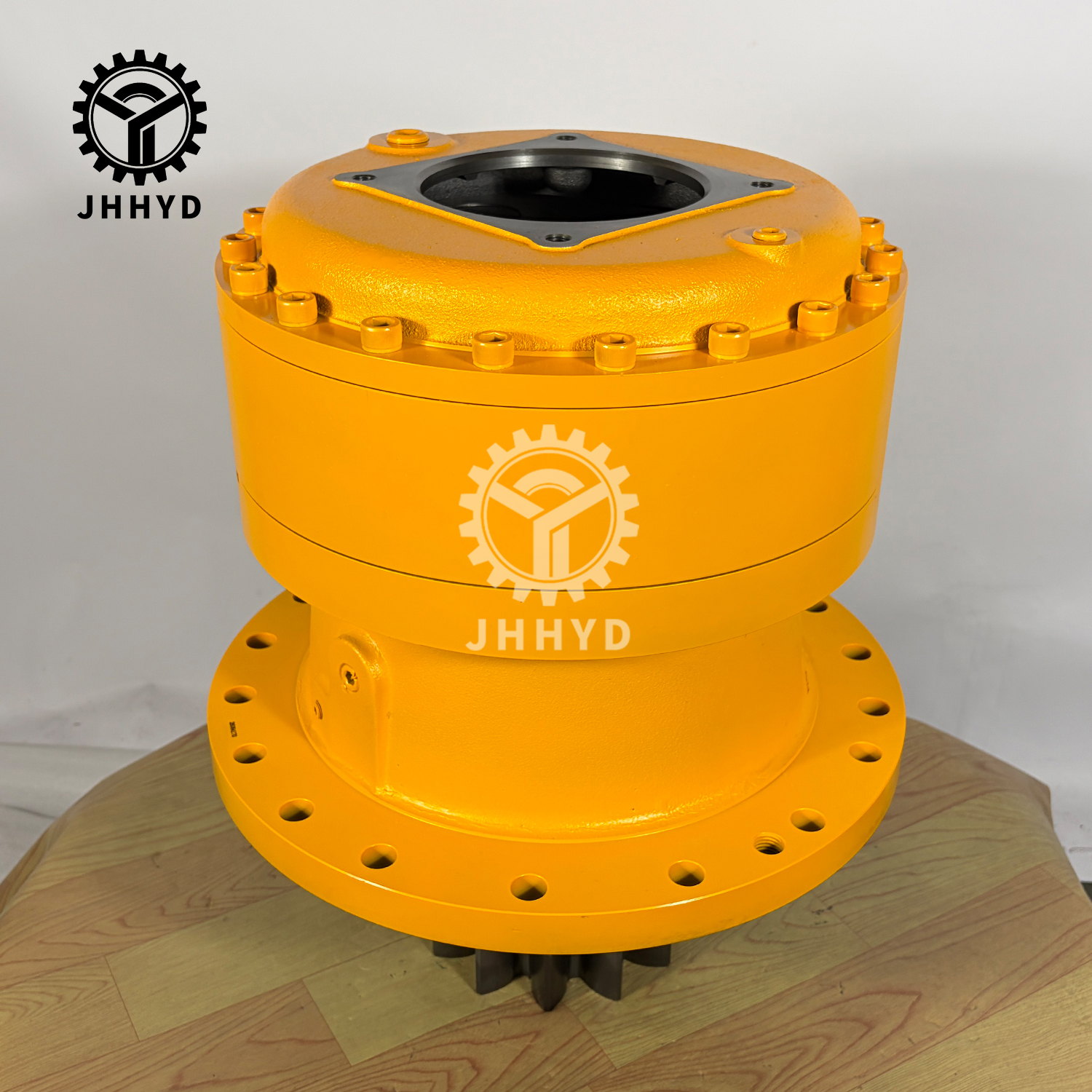 SY500 Редуктор поворота 14206887 (4) SY500 Swing gearbox 14206887 (4)