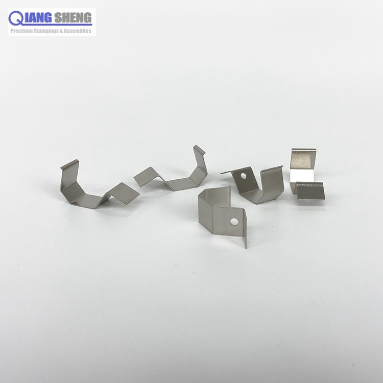 custom retaining saddle clip sheet metal clip plating sheet metal clips