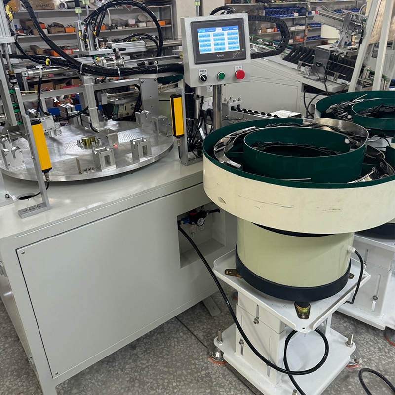 Máquina para fabricar perchas de plástico Plastic Hanger Making Machine