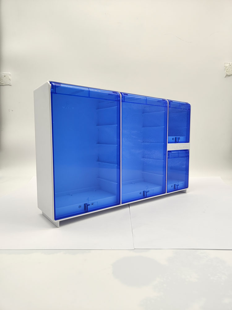 Hotel four-bay vending machine