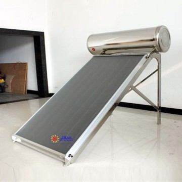 Flat plate solar water heater