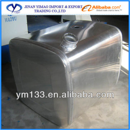 Heavy duty truck fuel tanks