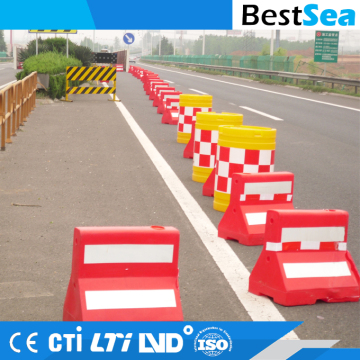 Rubber water filled barrier red, small road block barriers