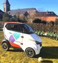 Largest Range 60V3000W Electric Classic Car at Lowest Prices