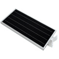 Farola solar led de 90w en una luz