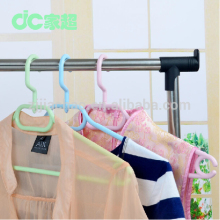 Zhejiang Jiachao clothes hanger coat hanger movable hook plastic hangers