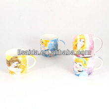 Ceramic mug cup with snow white pictures