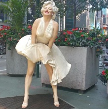 Famous fiberglass sexy figures statue resin marilyn monroe sculpture